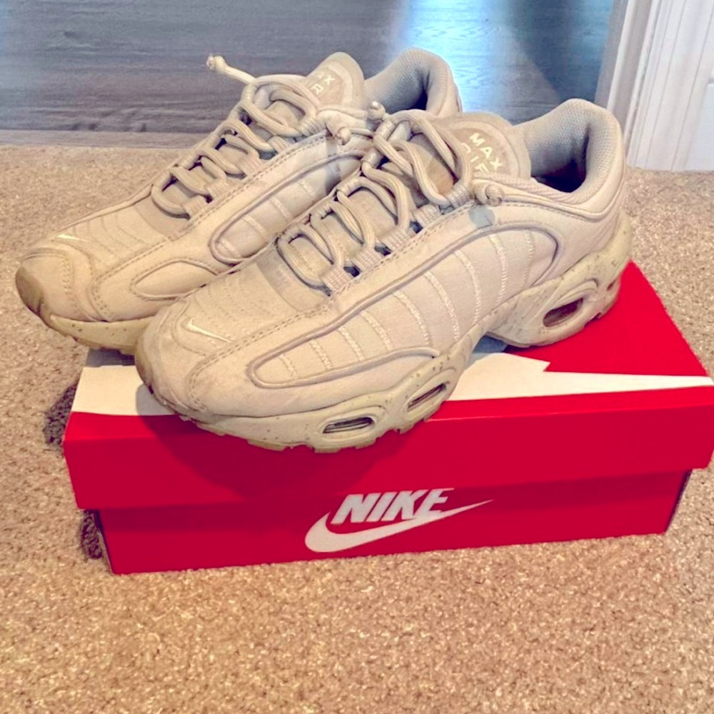 Nike air max